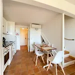 Apartment Superb With Balcony Near The