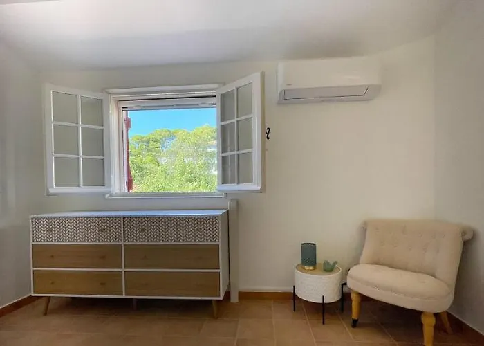 Superb With Balcony Near The Apartman *